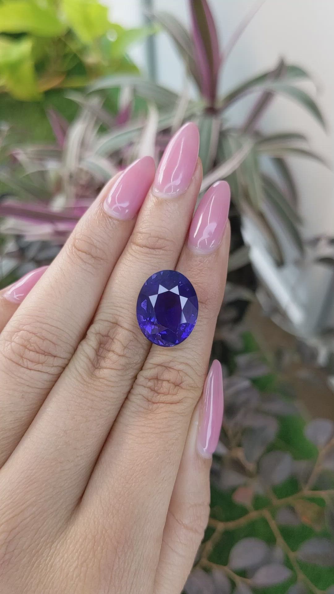20.08 Ct. Color Change Sapphire from Ceylon (Sri Lanka) Size Video