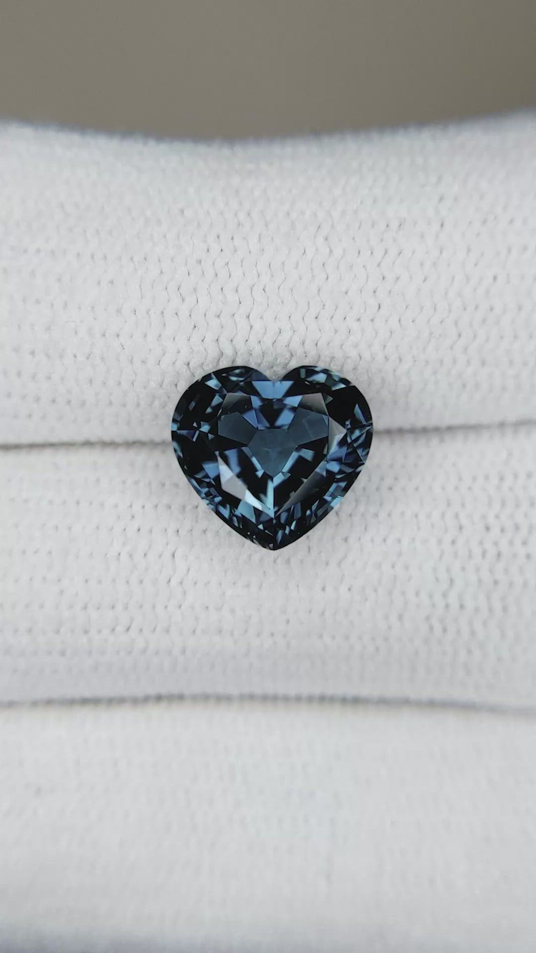 3.53 Ct. Blue Sapphire from Ceylon (Sri Lanka) Size Video