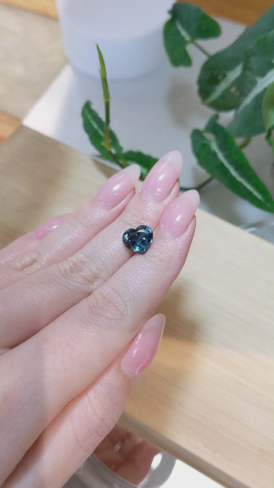 3.53 Ct. Blue Sapphire from Ceylon (Sri Lanka) Size Video