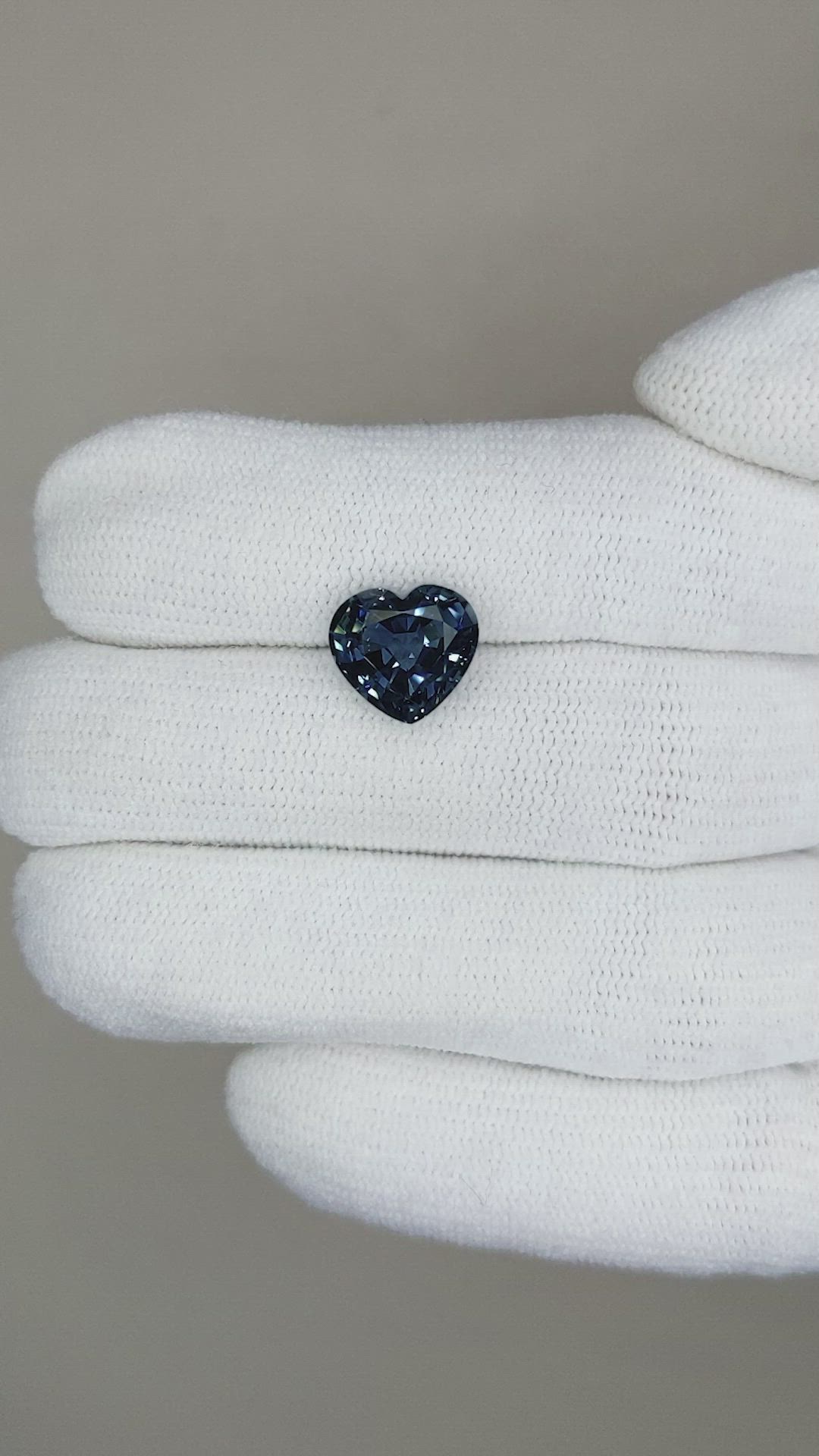 3.53 Ct. Blue Sapphire from Ceylon (Sri Lanka) Size Video