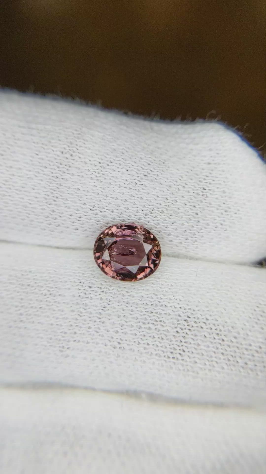 1.54 Ct. Pinkish Brown Sapphire from Ceylon (Sri Lanka) Size Video
