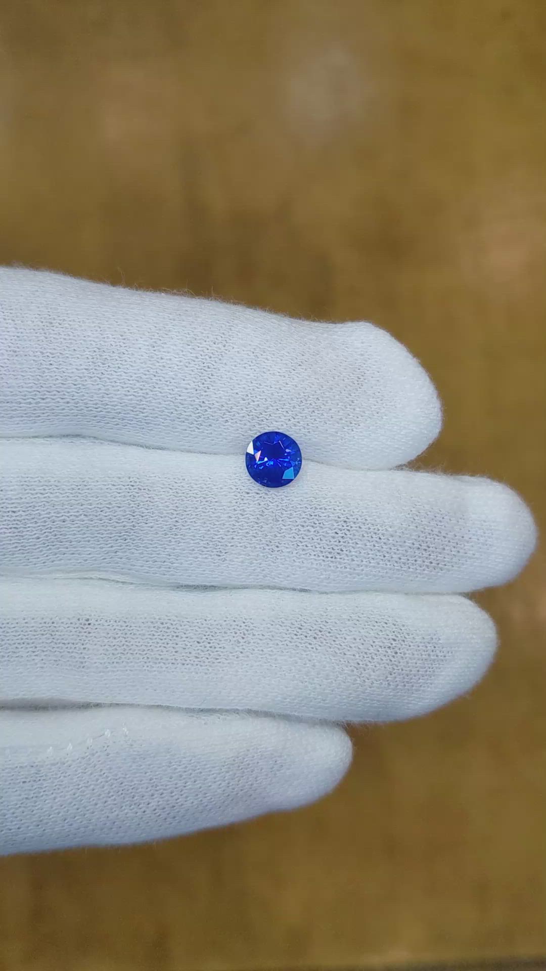 1.08 Ct. Blue Sapphire from Ceylon (Sri Lanka) Size Video