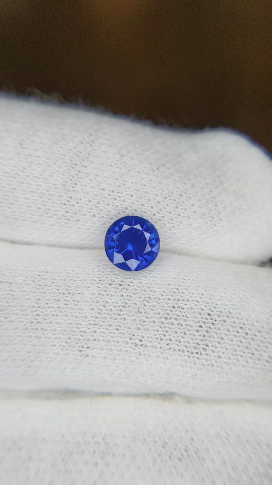 1.08 Ct. Blue Sapphire from Ceylon (Sri Lanka) Size Video