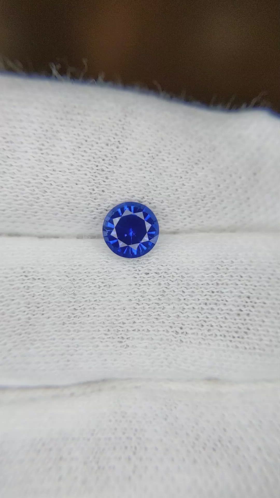 0.98 Ct. Blue Sapphire from Ceylon (Sri Lanka) Size Video