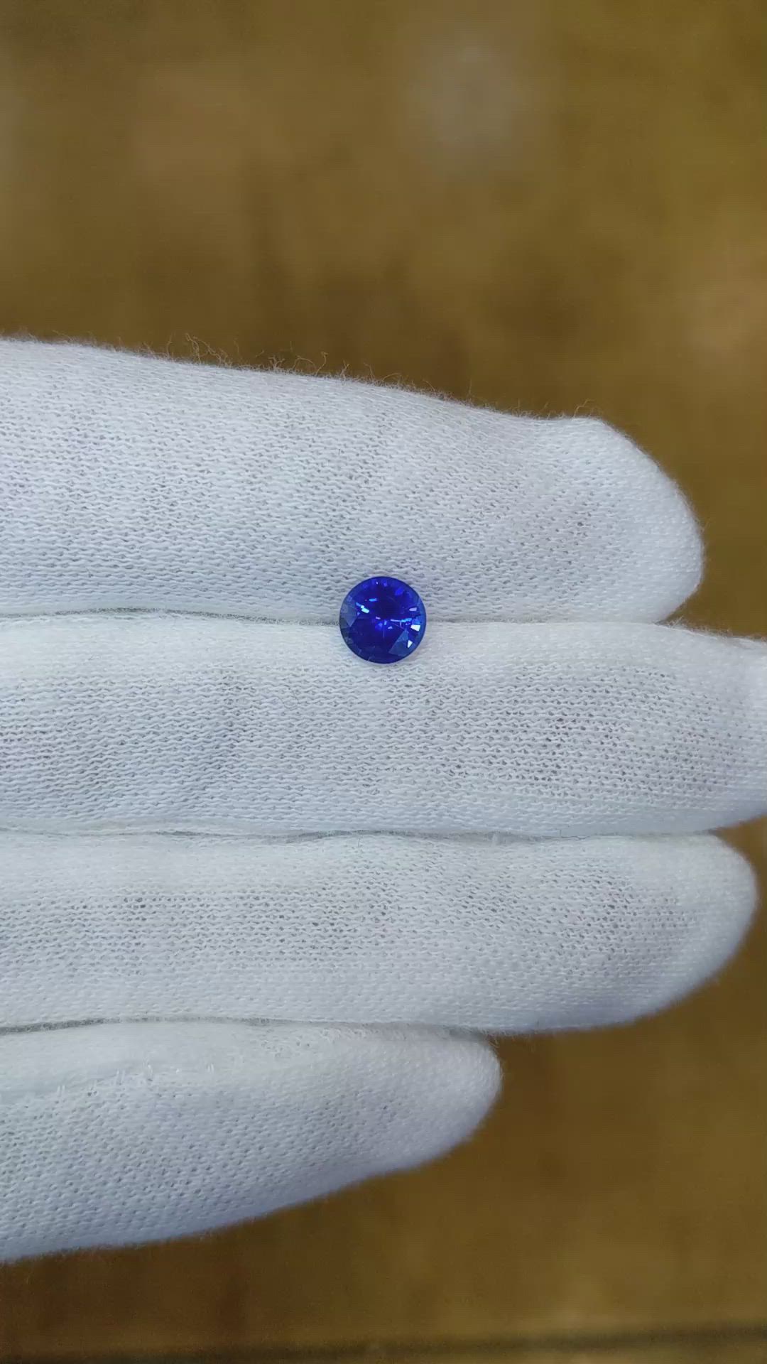 0.98 Ct. Blue Sapphire from Ceylon (Sri Lanka) Size Video