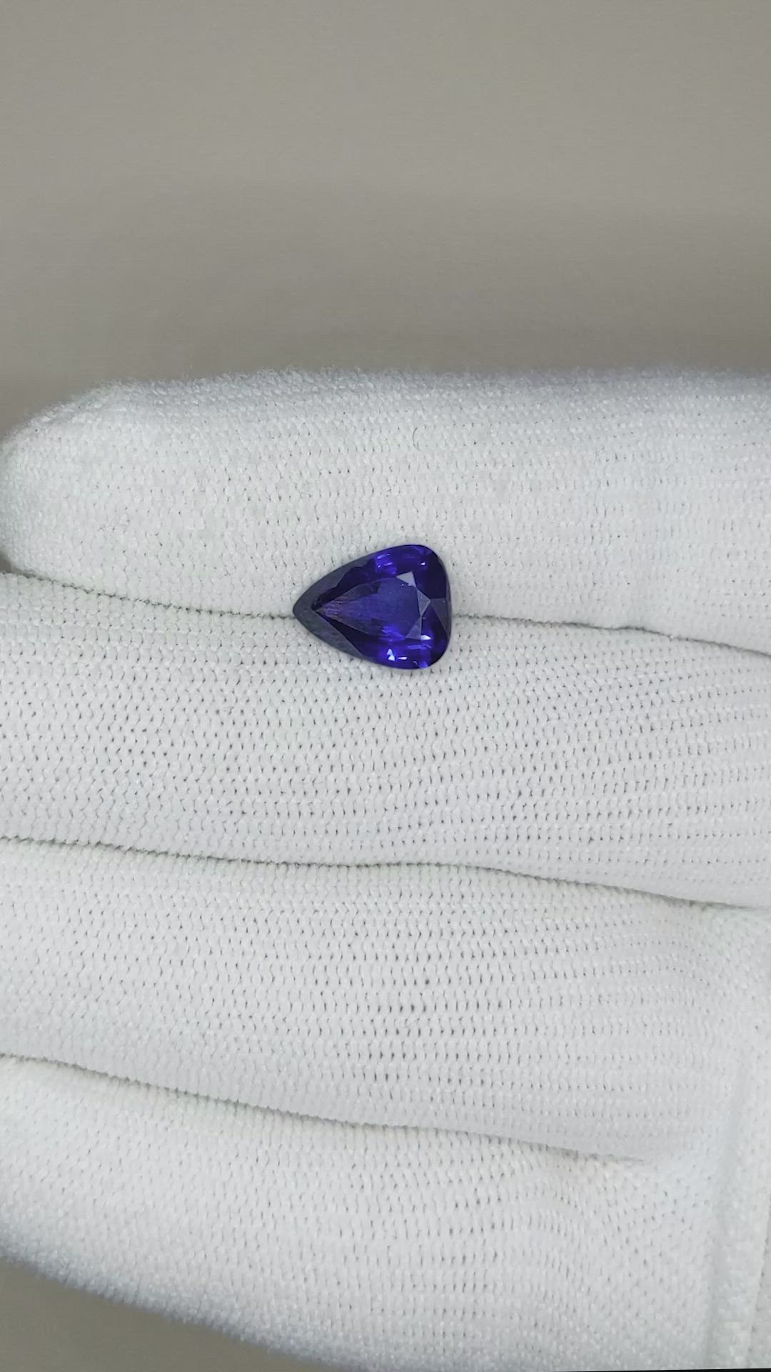3.07 Ct. Blue Sapphire from Ceylon (Sri Lanka) Size Video