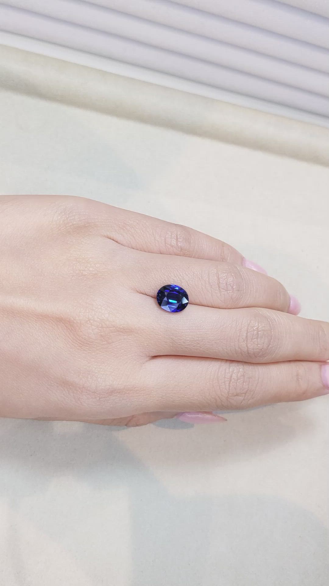 4.02 Ct. Blue Sapphire from Ceylon (Sri Lanka) Size Video
