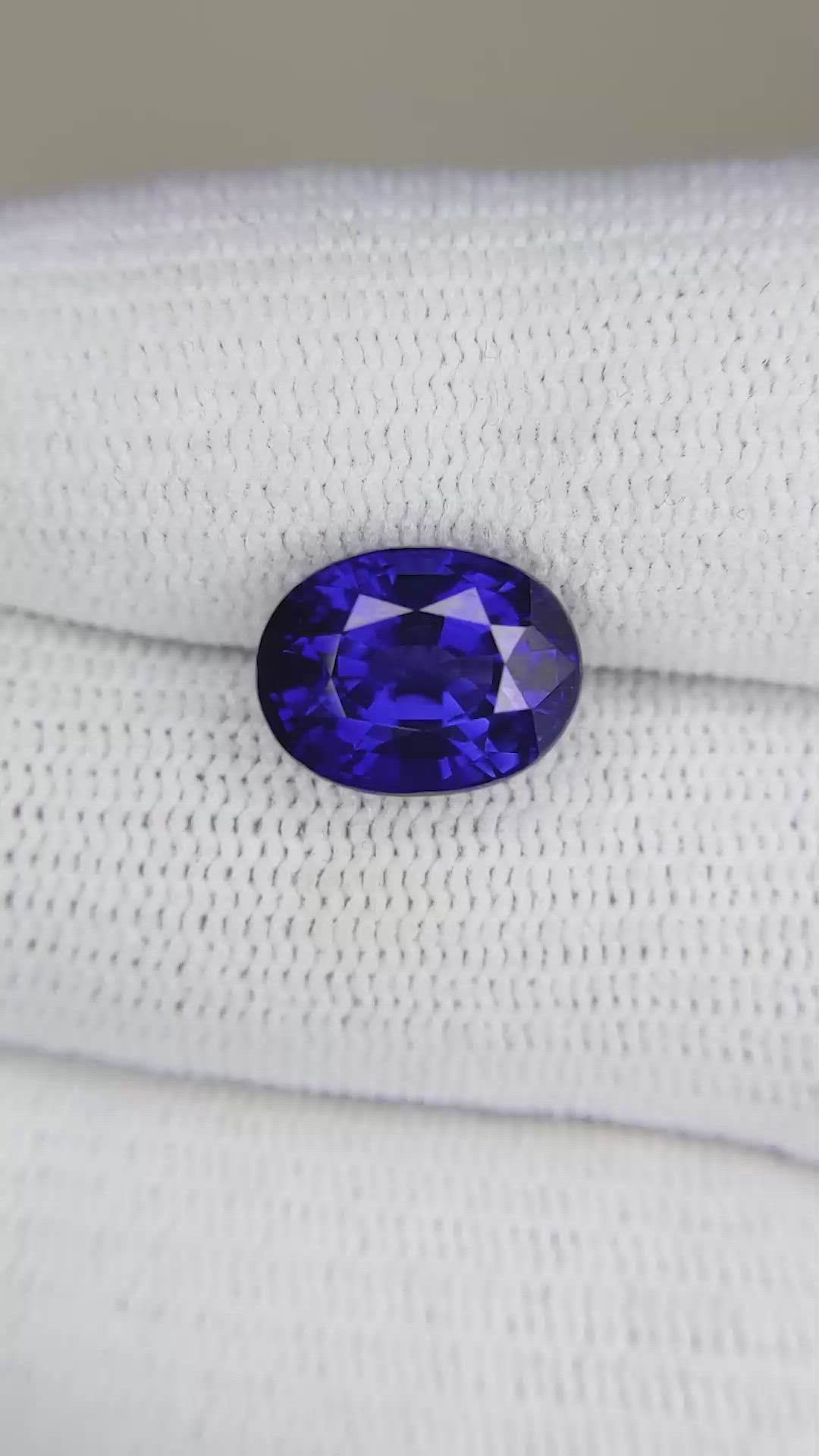 5.54 Ct. Blue Sapphire from Madagascar Size Video