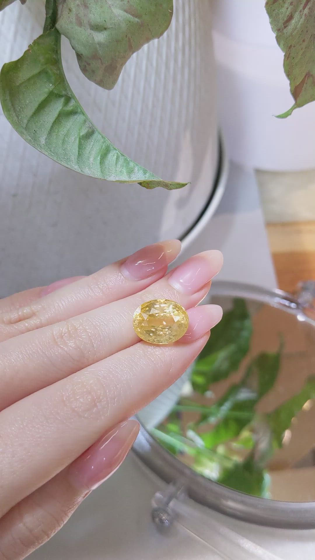 16.04 Ct. Yellow Sapphire from Ceylon (Sri Lanka) Size Video