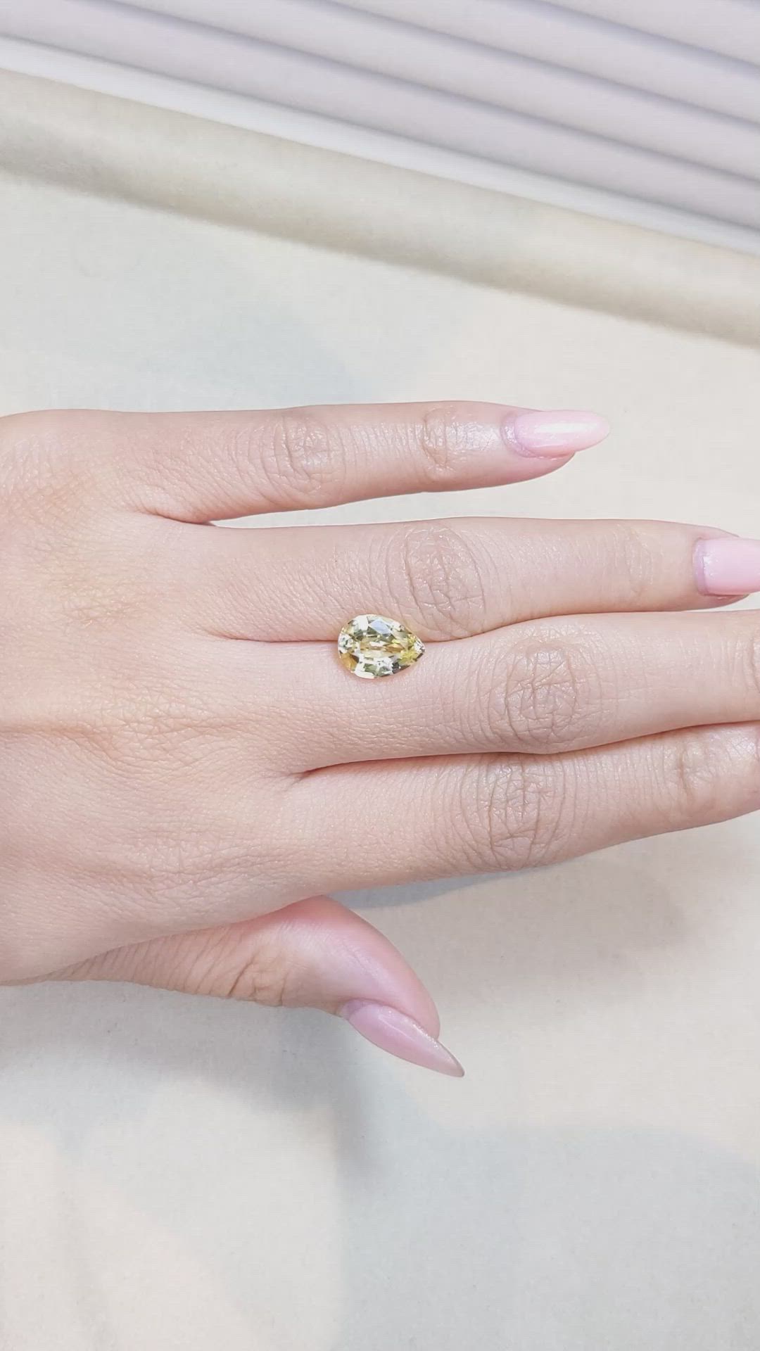 3.25 Ct. Yellow Sapphire from Ceylon (Sri Lanka) Size Video