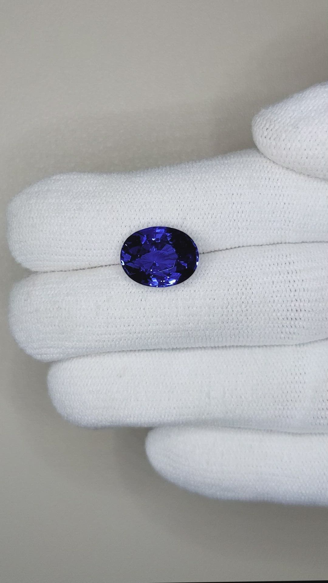 6.38 Ct. Blue Sapphire from Ceylon (Sri Lanka) Size Video