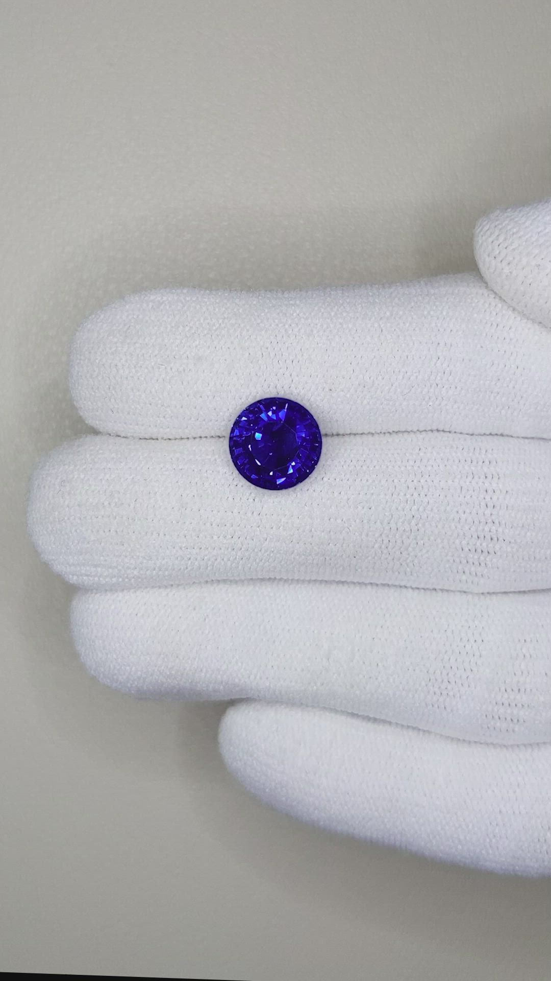 3.97 Ct. Blue Sapphire from Ceylon (Sri Lanka) Size Video