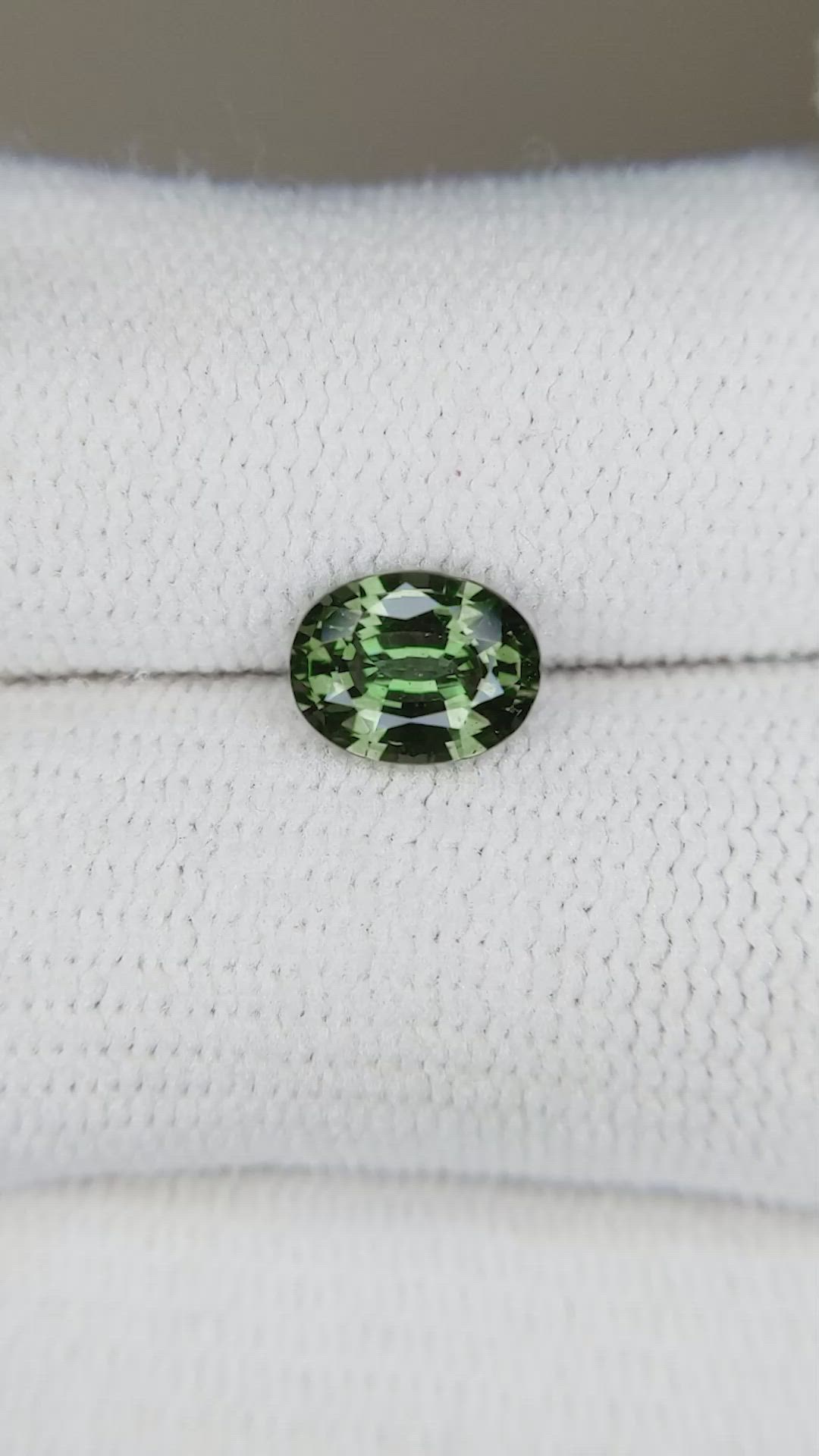 1.09 Ct. Green Sapphire from Ceylon (Sri Lanka) Size Video