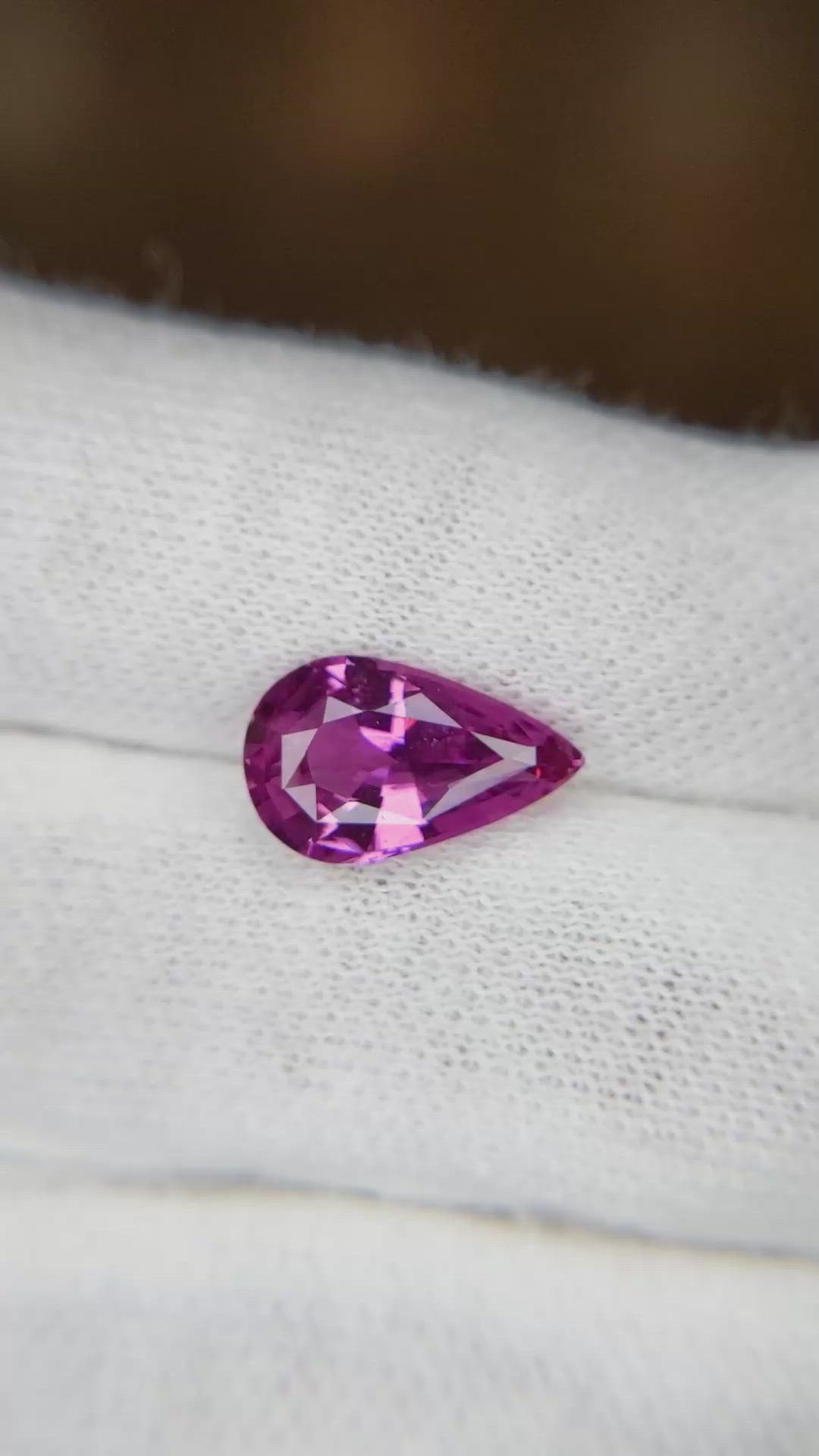 3.09 Ct. Purplish Pink Sapphire from Ceylon (Sri Lanka) Size Video