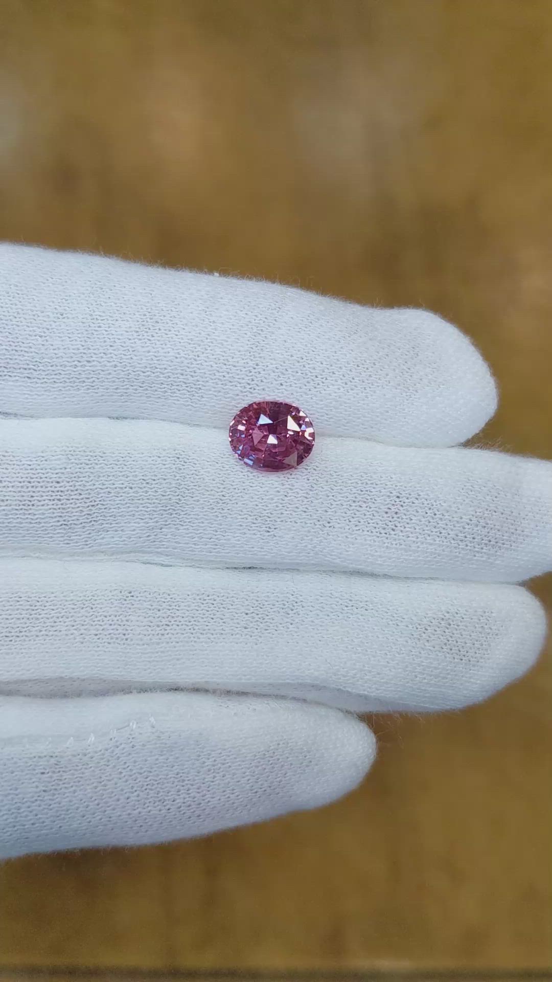2.65 Ct. Pink Sapphire from Ceylon (Sri Lanka) Size Video