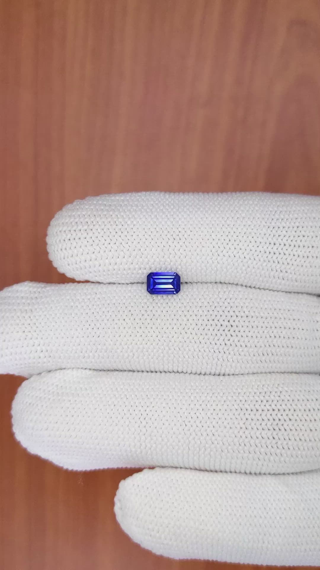 0.55 Ct. Blue Sapphire from Ceylon (Sri Lanka) Size Video