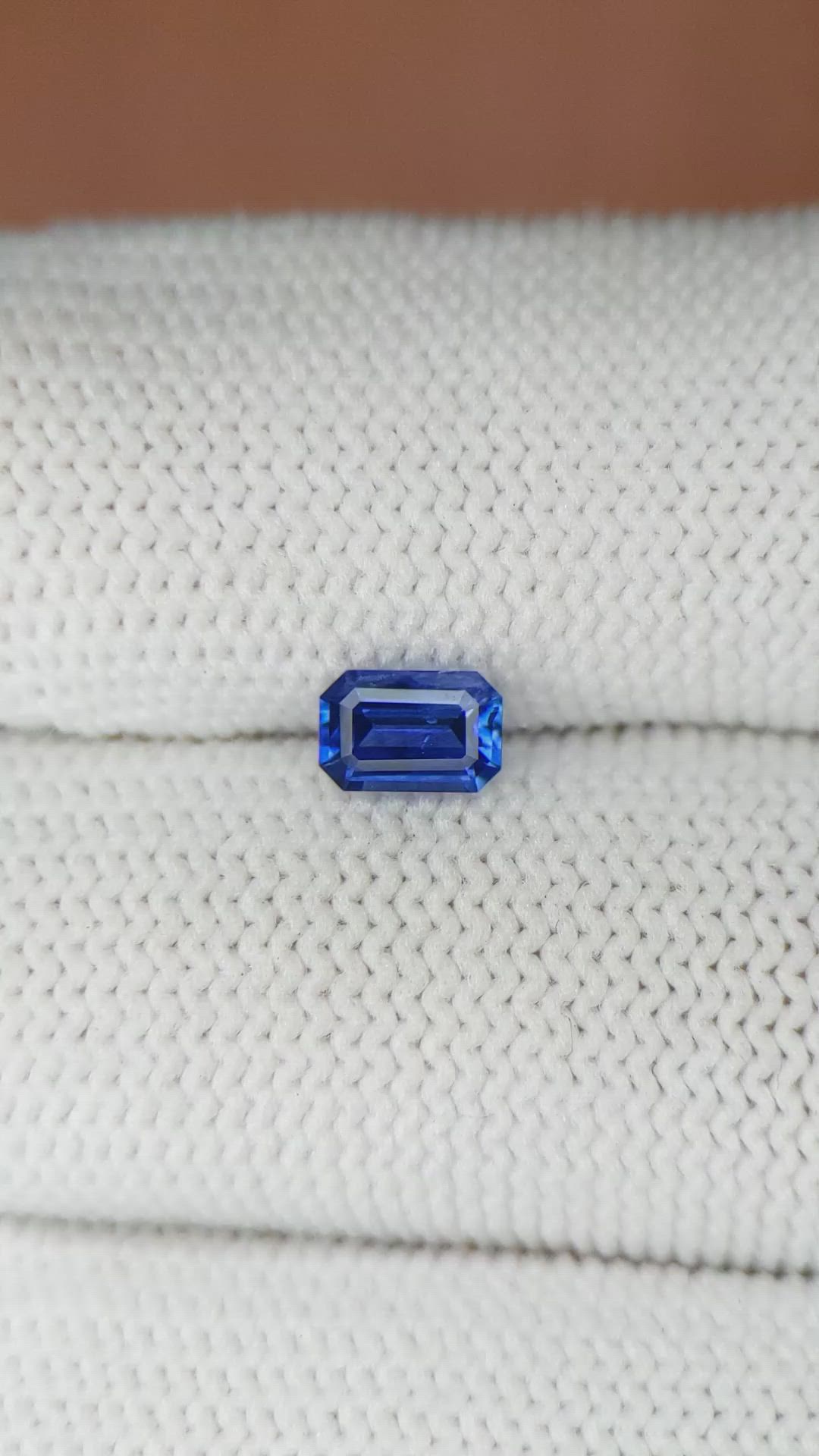 0.69 Ct. Blue Sapphire from Ceylon (Sri Lanka) Size Video