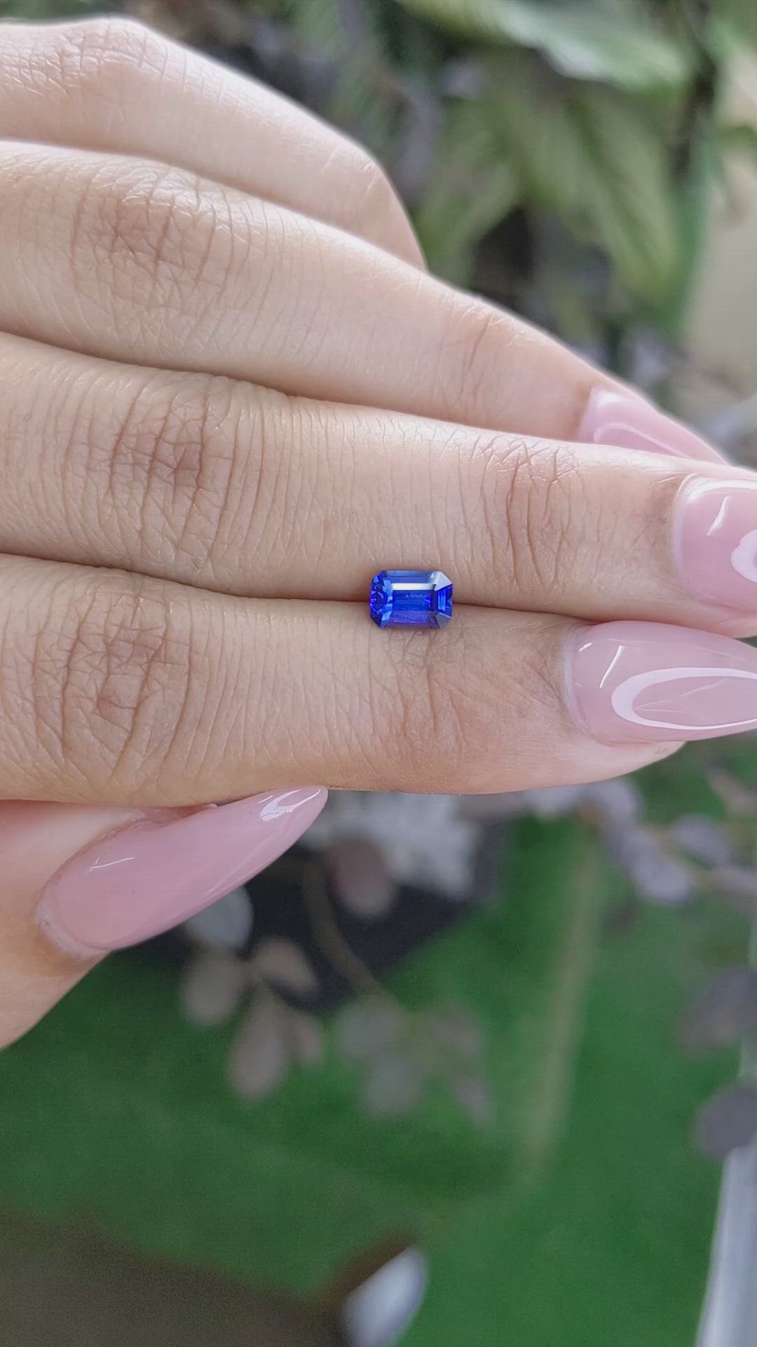 0.67 Ct. Blue Sapphire from Ceylon (Sri Lanka) Size Video