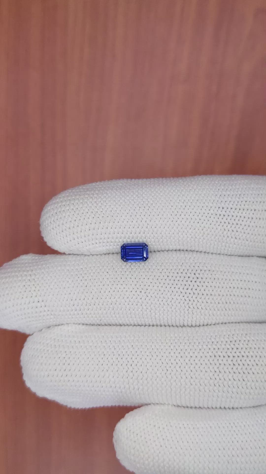 0.67 Ct. Blue Sapphire from Ceylon (Sri Lanka) Size Video