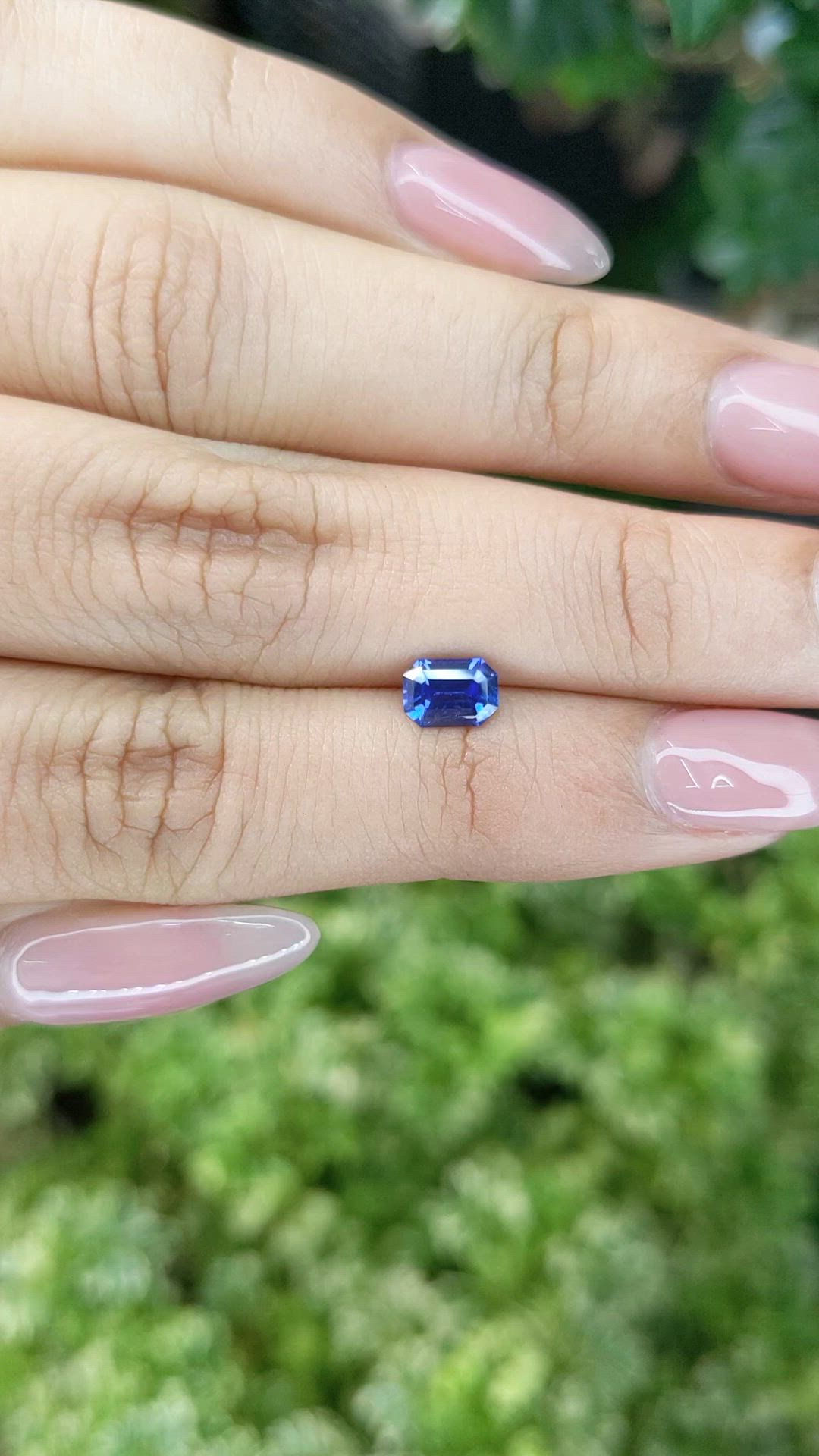 0.73 Ct. Blue Sapphire from Ceylon (Sri Lanka) Size Video