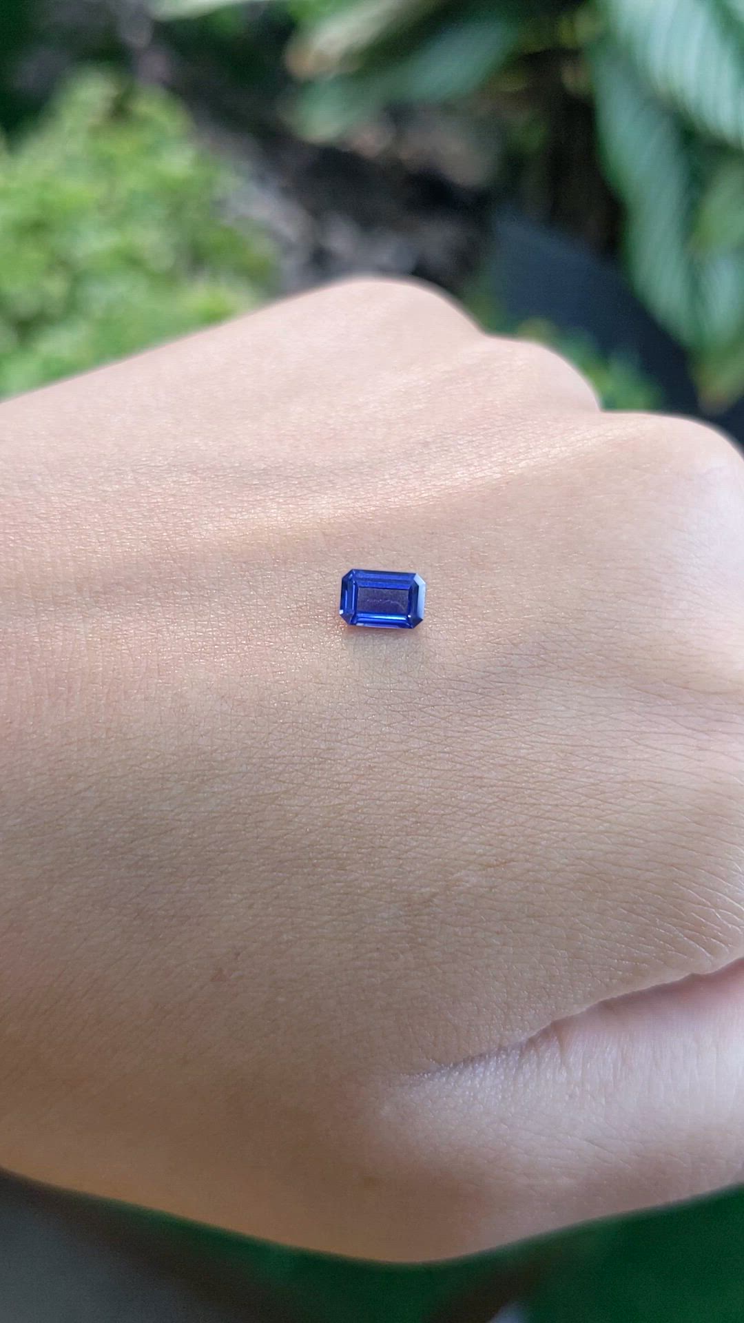 0.65 Ct. Blue Sapphire from Ceylon (Sri Lanka) Size Video