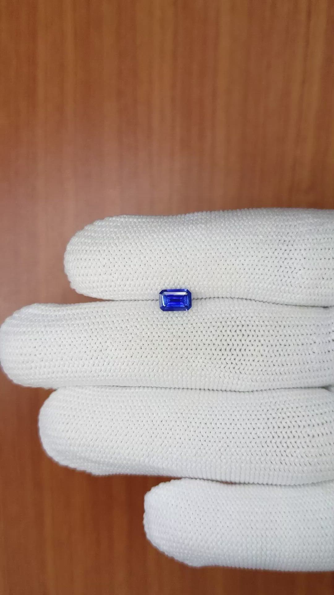 0.55 Ct. Blue Sapphire from Ceylon (Sri Lanka) Size Video