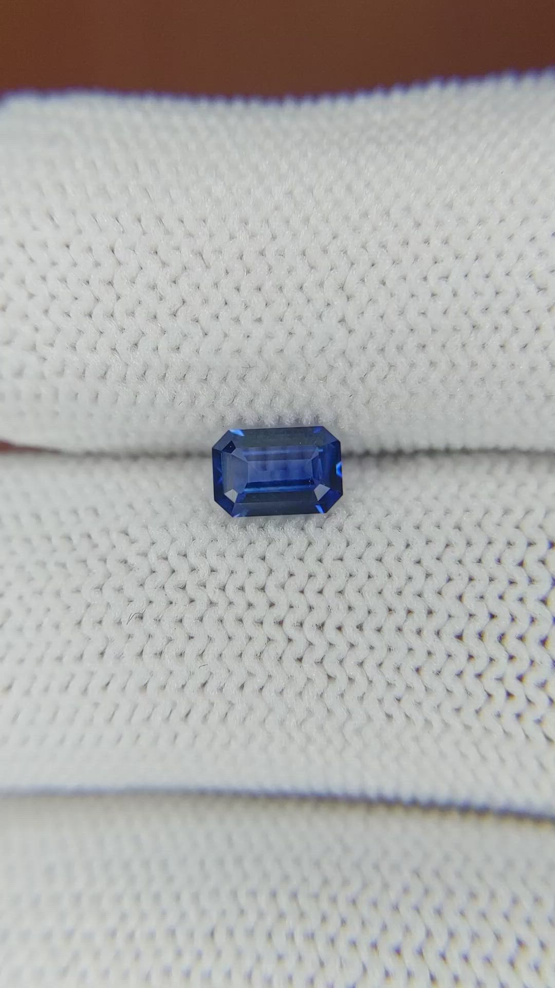 0.55 Ct. Blue Sapphire from Ceylon (Sri Lanka) Size Video