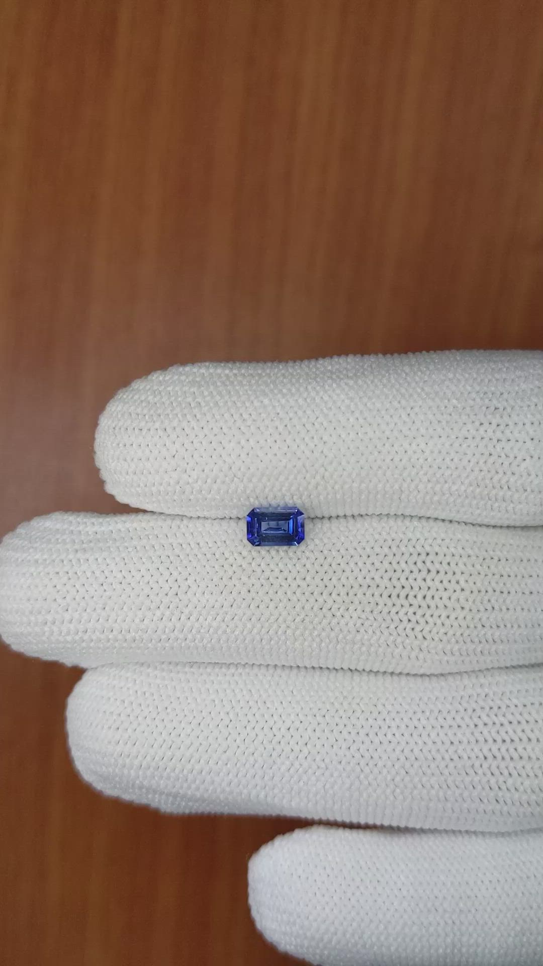 0.61 Ct. Blue Sapphire from Ceylon (Sri Lanka) Size Video