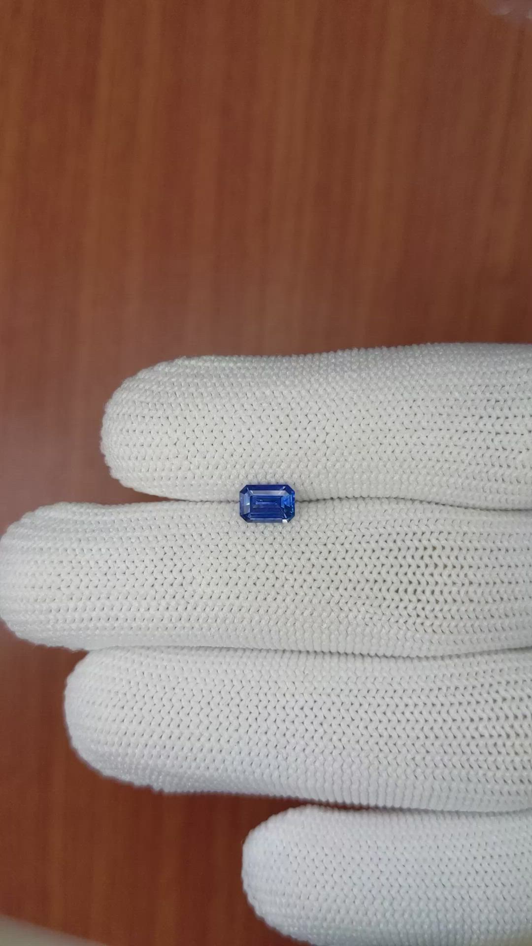 0.68 Ct. Blue Sapphire from Ceylon (Sri Lanka) Size Video