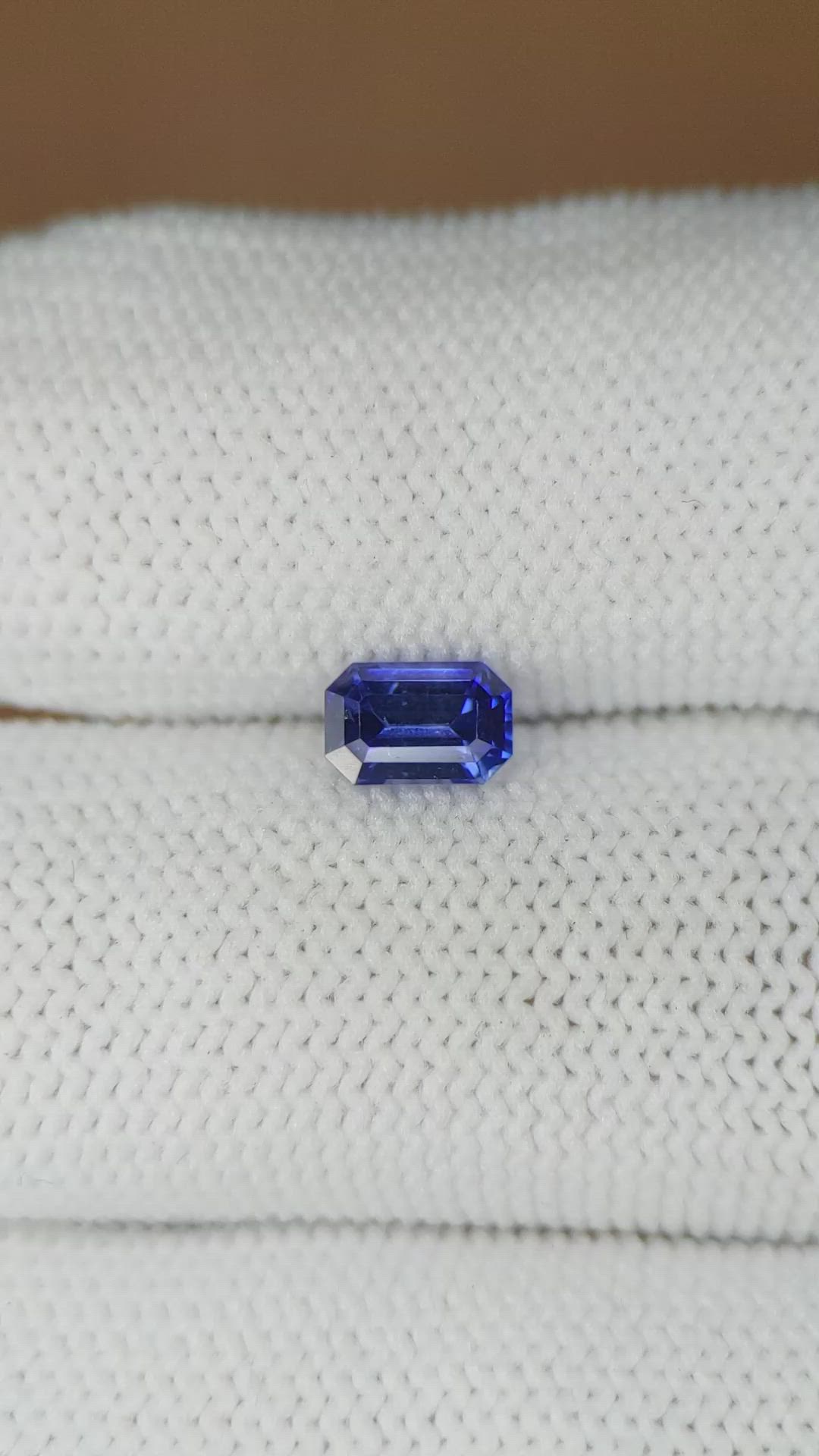 0.72 Ct. Blue Sapphire from Ceylon (Sri Lanka) Size Video