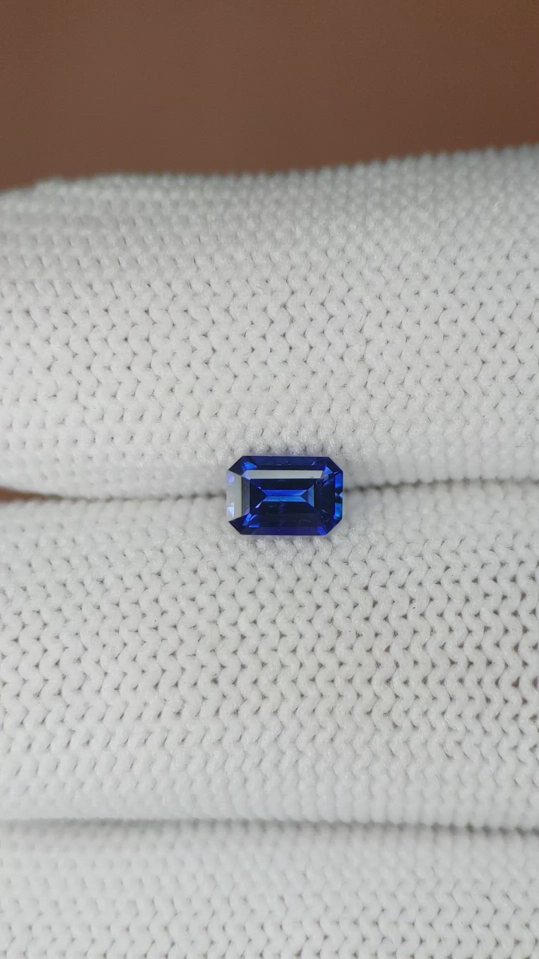 0.68 Ct. Blue Sapphire from Ceylon (Sri Lanka) Size Video