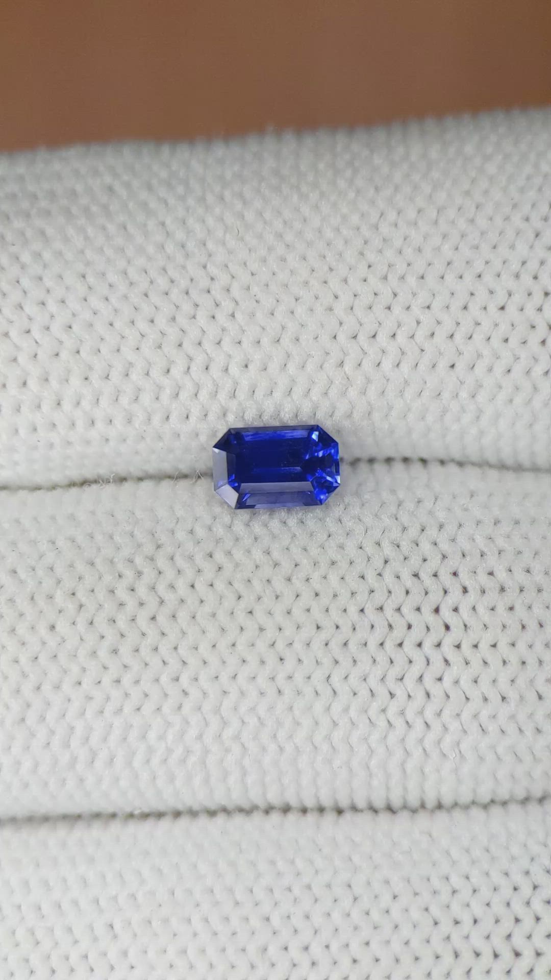 0.86 Ct. Blue Sapphire from Ceylon (Sri Lanka) Size Video