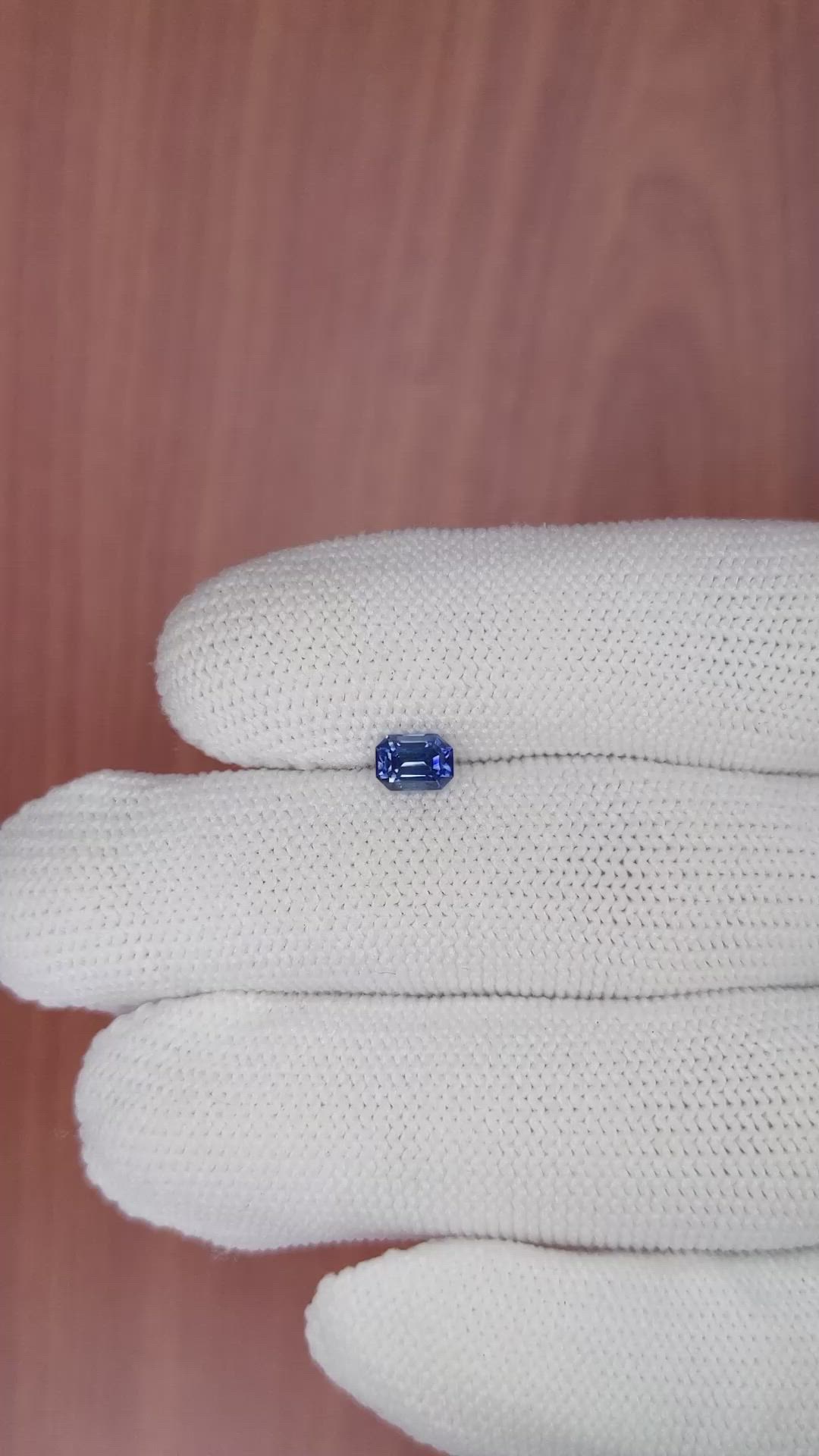 0.75 Ct. Blue Sapphire from Ceylon (Sri Lanka) Size Video