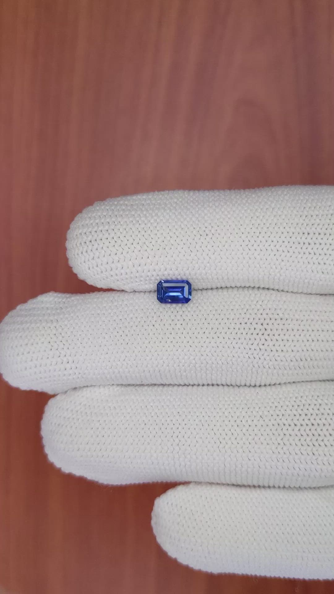 0.57 Ct. Blue Sapphire from Ceylon (Sri Lanka) Size Video