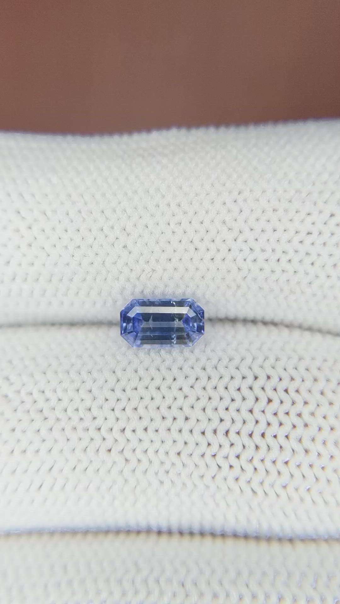 0.79 Ct. Bi Color Sapphire from Ceylon (Sri Lanka) Size Video