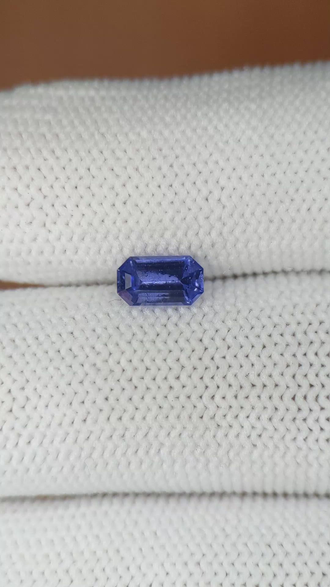 0.79 Ct. Blue Sapphire from Ceylon (Sri Lanka) Size Video
