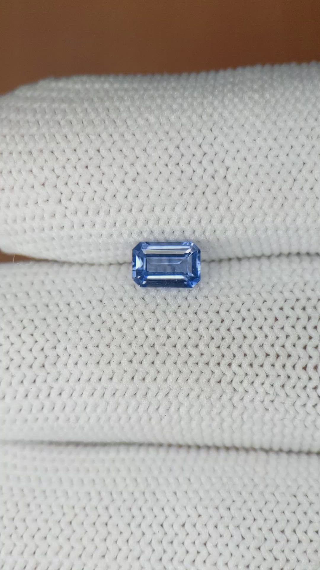 0.71 Ct. Blue Sapphire from Ceylon (Sri Lanka) Size Video