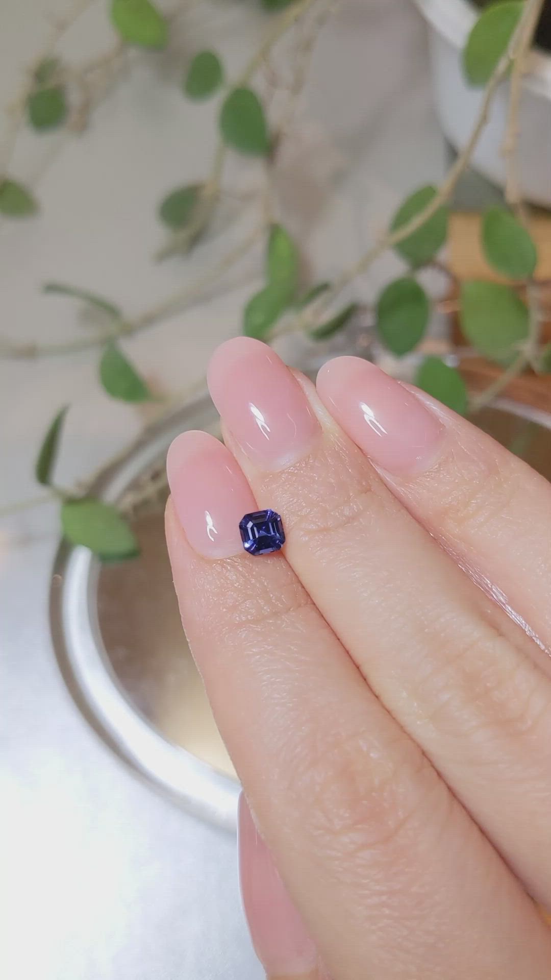 0.75 Ct. Blue Sapphire from Ceylon (Sri Lanka) Size Video