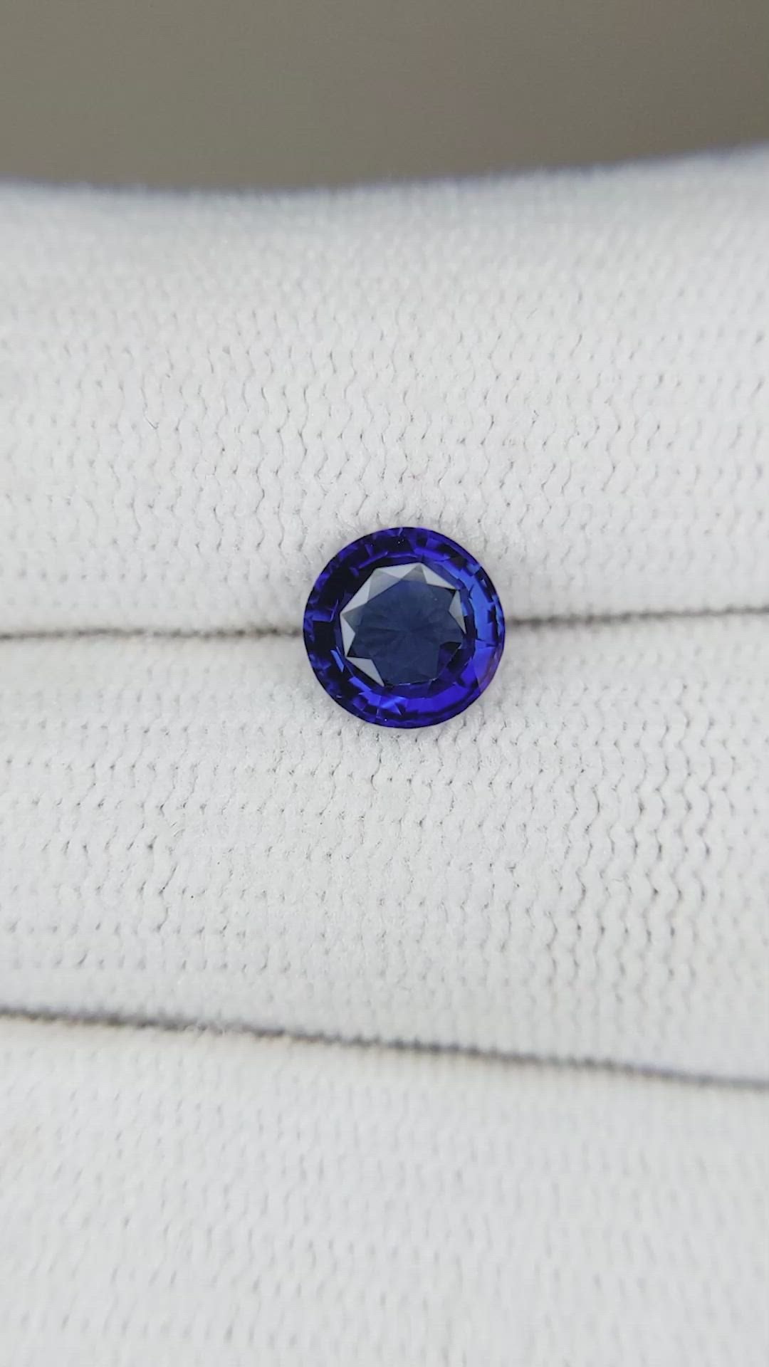 1.19 Ct. Blue Sapphire from Ceylon (Sri Lanka) Size Video