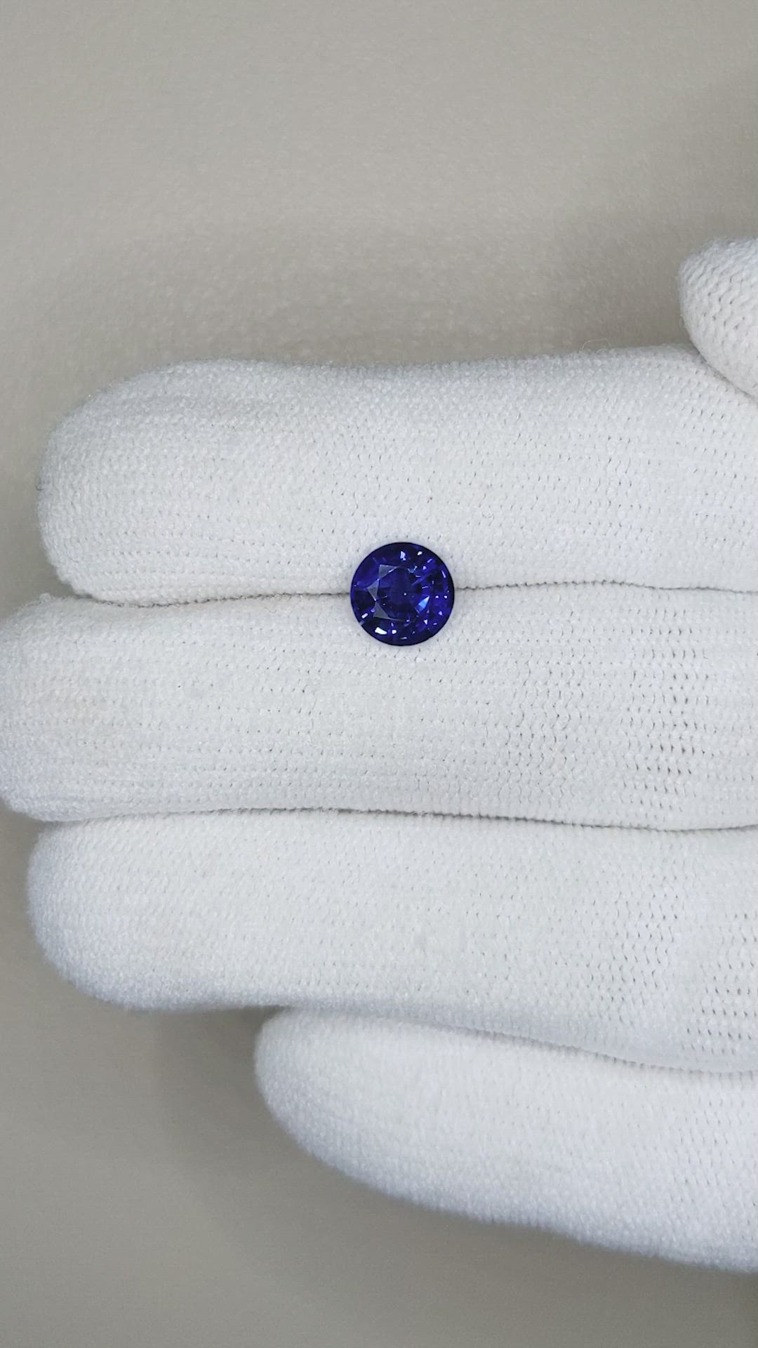 1.35 Ct. Blue Sapphire from Ceylon (Sri Lanka) Size Video