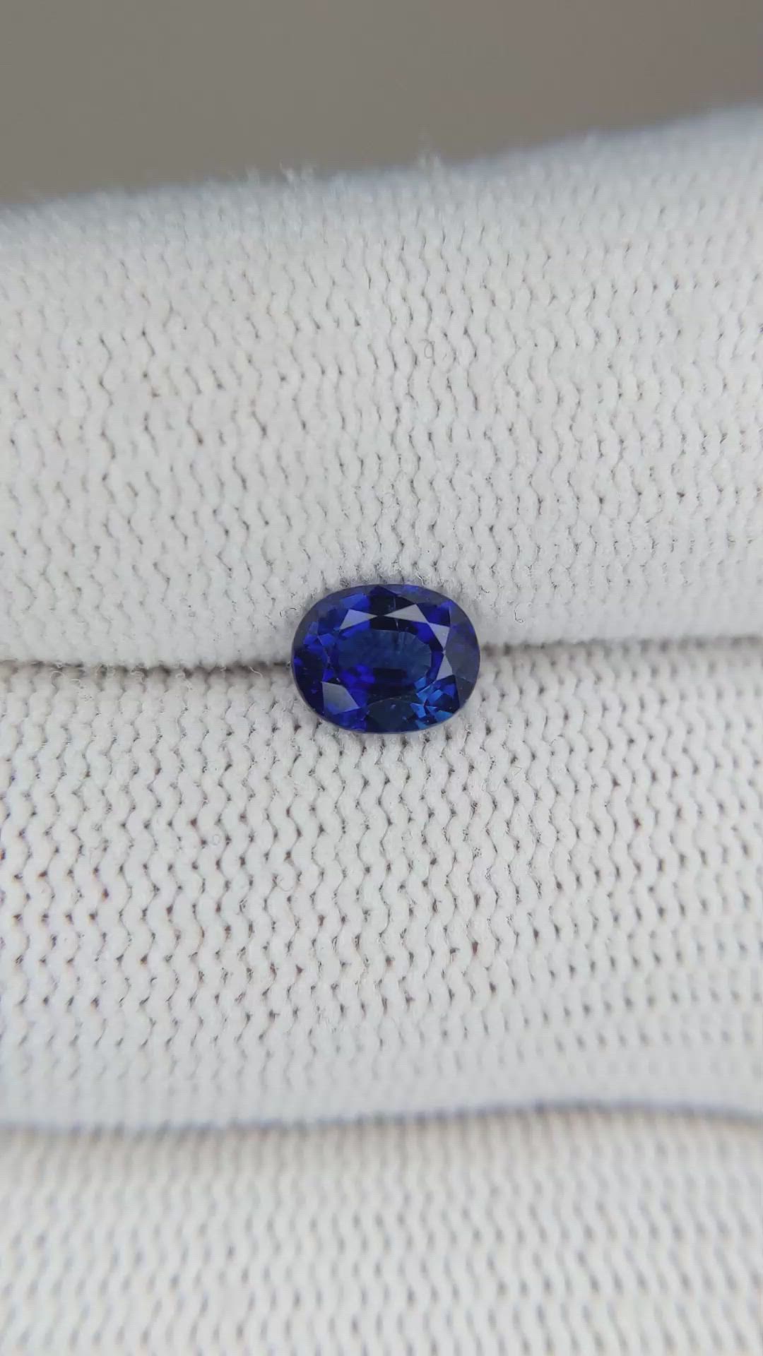 0.97 Ct. Blue Sapphire from Ceylon (Sri Lanka) Size Video