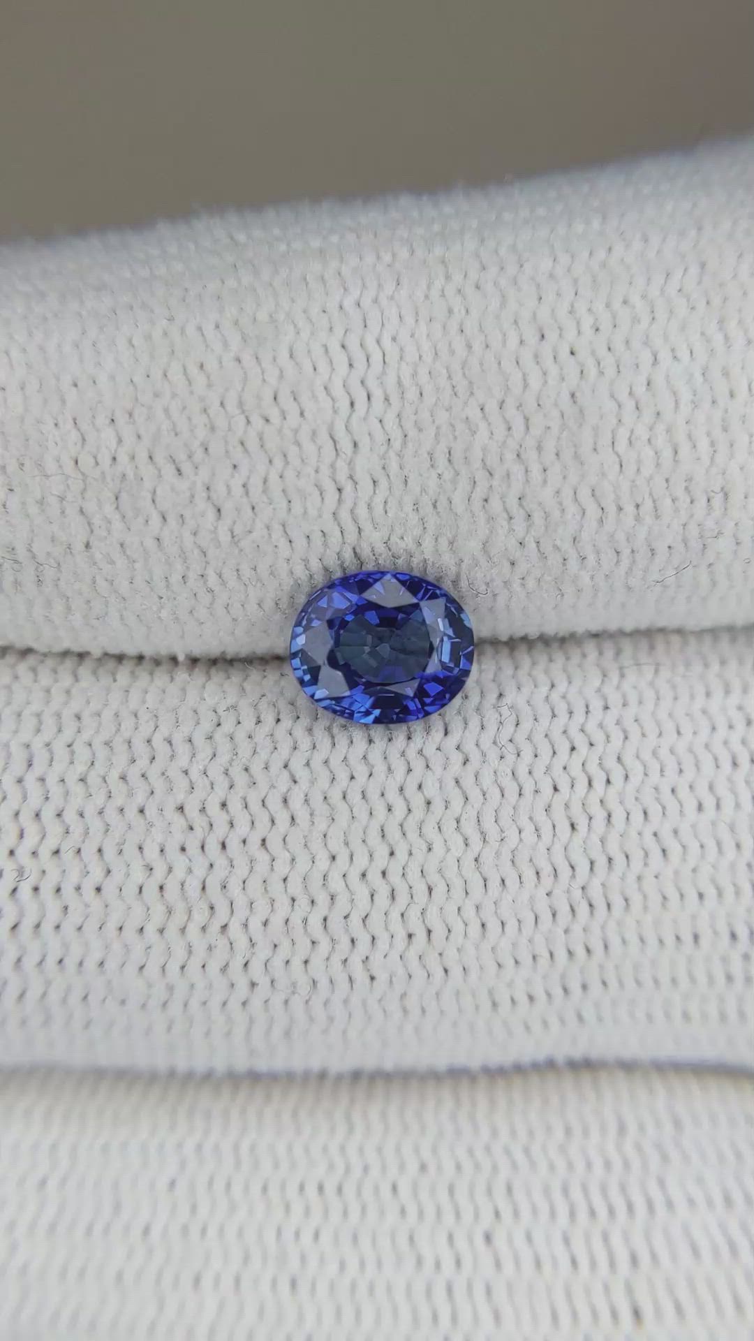 1.14 Ct. Blue Sapphire from Ceylon (Sri Lanka) Size Video