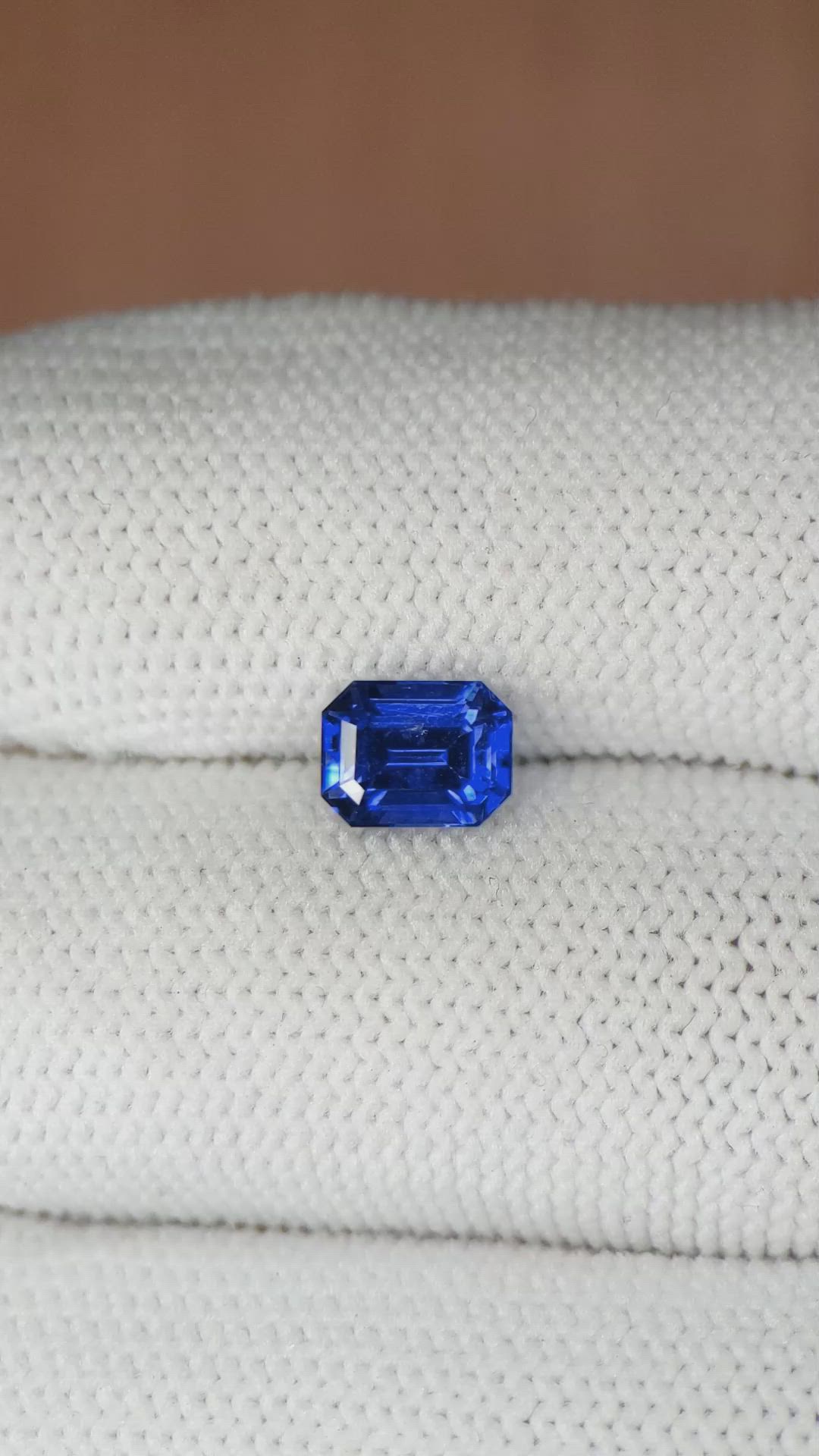 1.60 Ct. Blue Sapphire from Ceylon (Sri Lanka) Size Video
