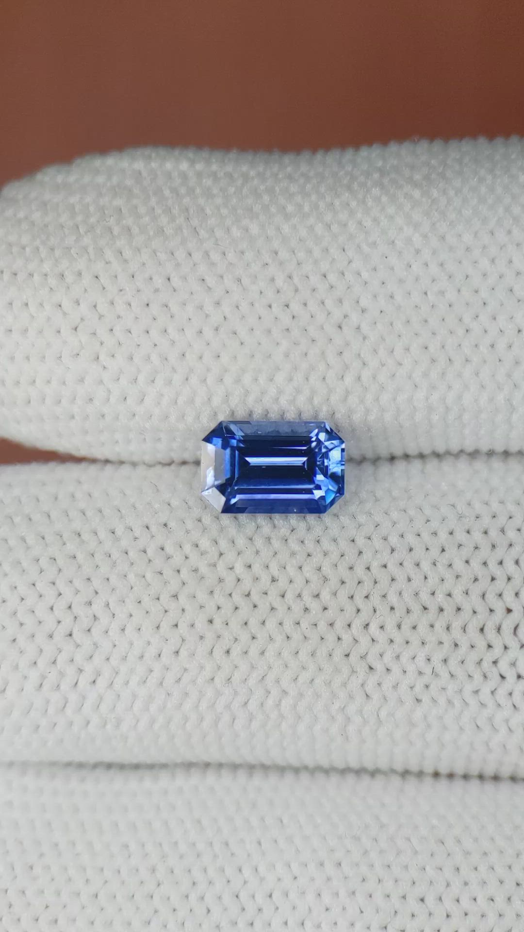 1.50 Ct. Blue Sapphire from Ceylon (Sri Lanka) Size Video