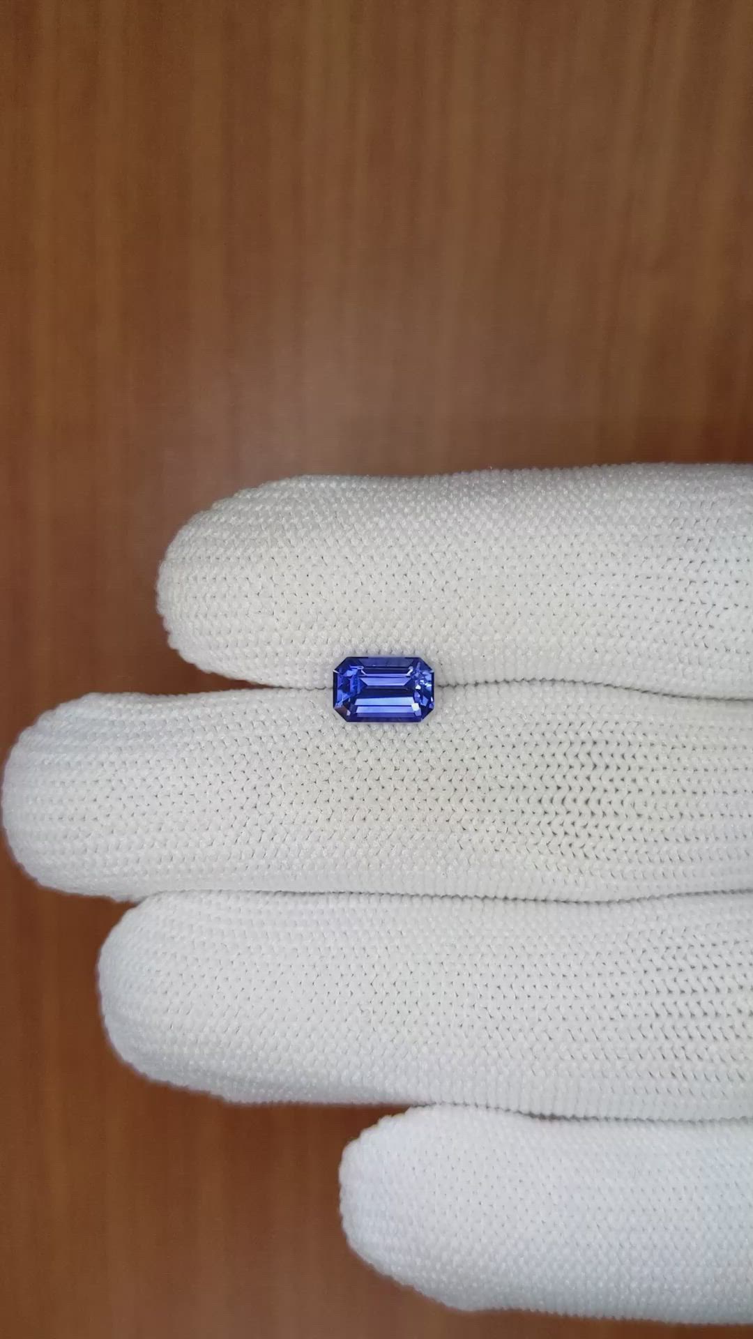 1.50 Ct. Blue Sapphire from Ceylon (Sri Lanka) Size Video