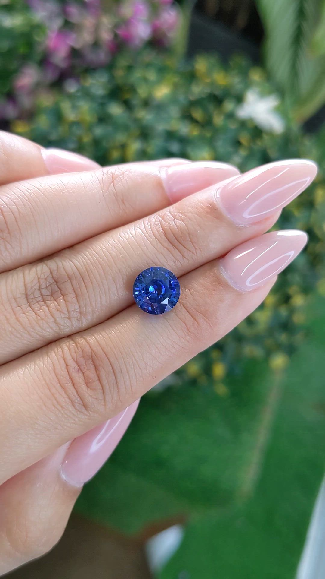 4.22 Ct. Blue Sapphire from Ceylon (Sri Lanka) Size Video