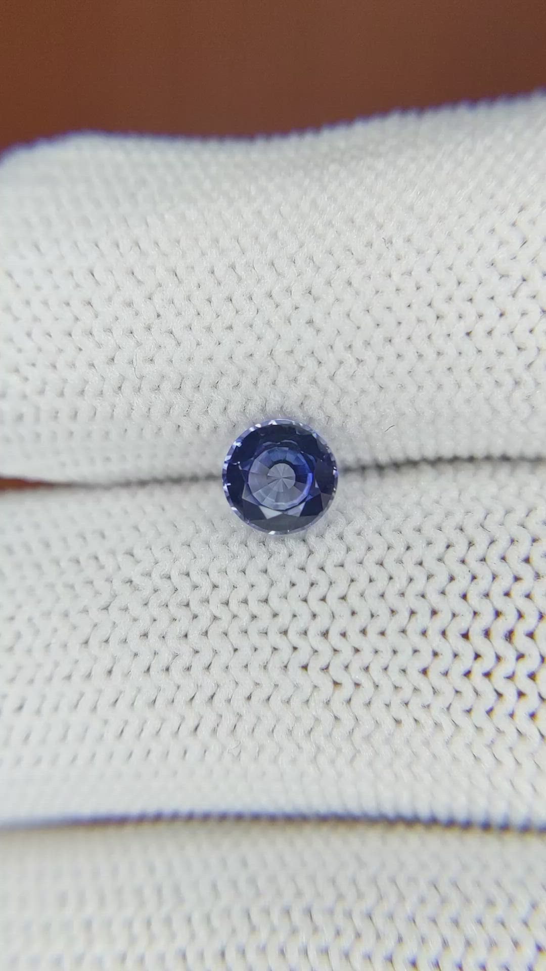 0.82 Ct. Blue Sapphire from Ceylon (Sri Lanka) Size Video