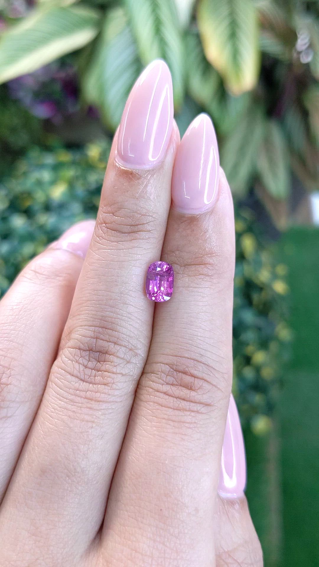 1.33 Ct. Purplish Pink Sapphire from Ceylon (Sri Lanka) Size Video
