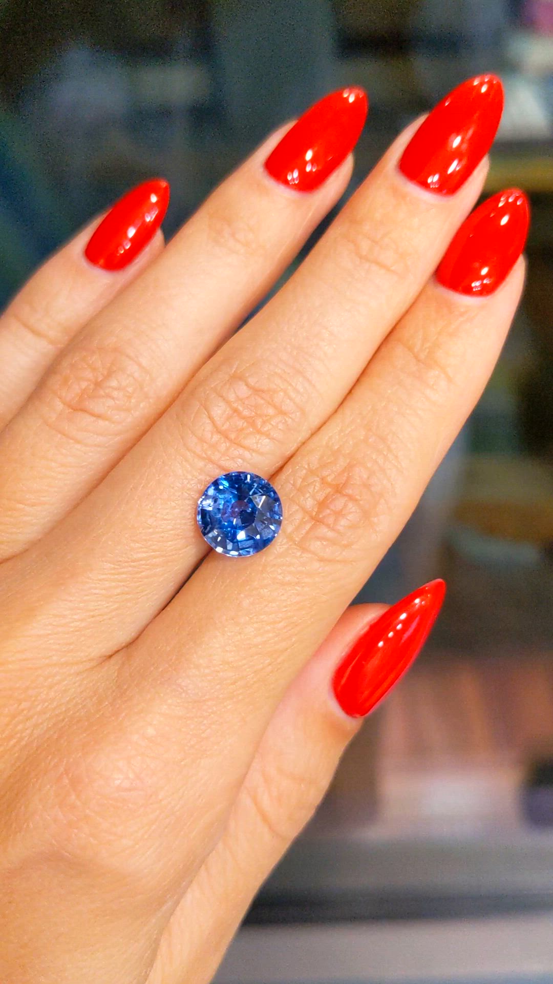 4.14 Ct. Blue Sapphire from Ceylon (Sri Lanka) Size Video