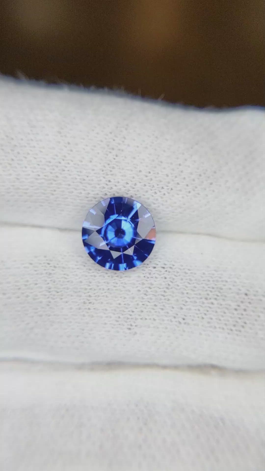 2.27 Ct. Blue Sapphire from Ceylon (Sri Lanka) Size Video